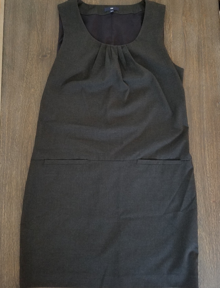 Gorgeous fitted grey professional suit dress